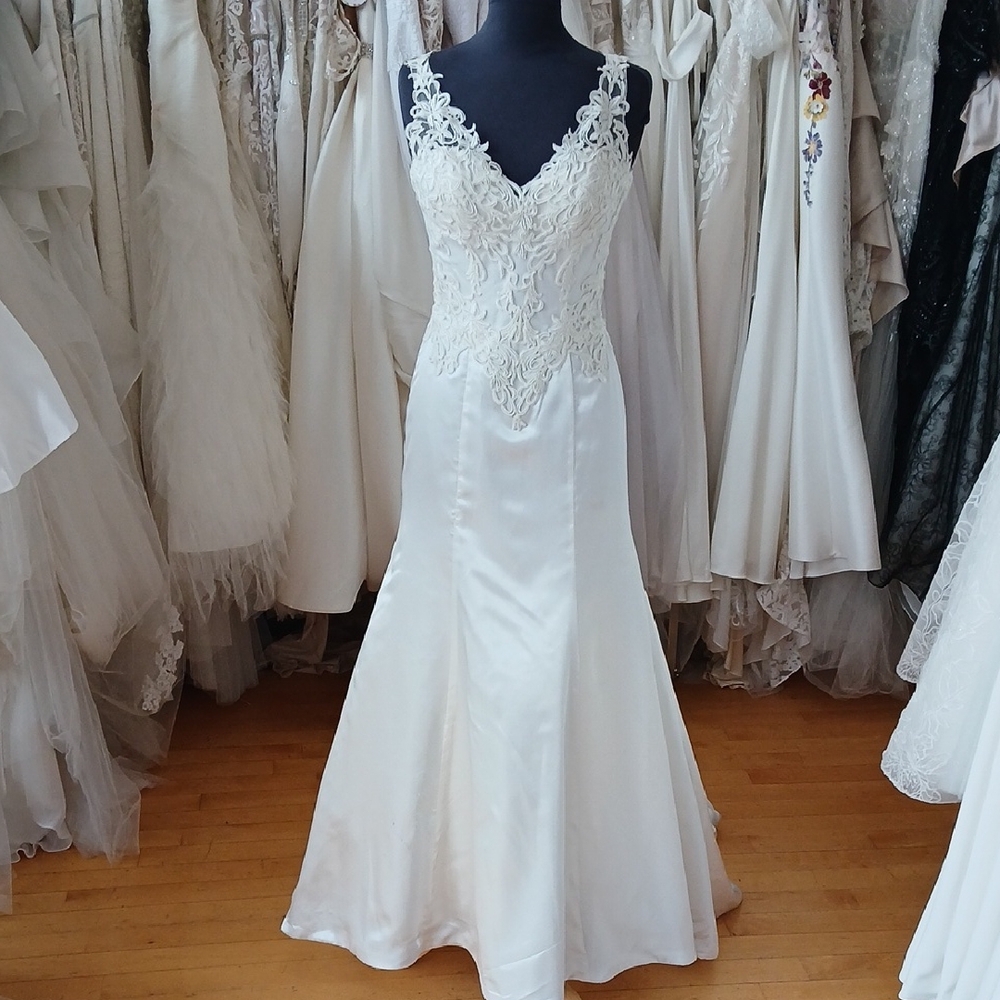 Fit & Flare Wedding Dress